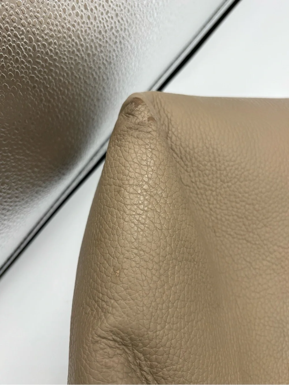 Cuyana Classic Pebble Leather Tote Cappuccino Taupe Large